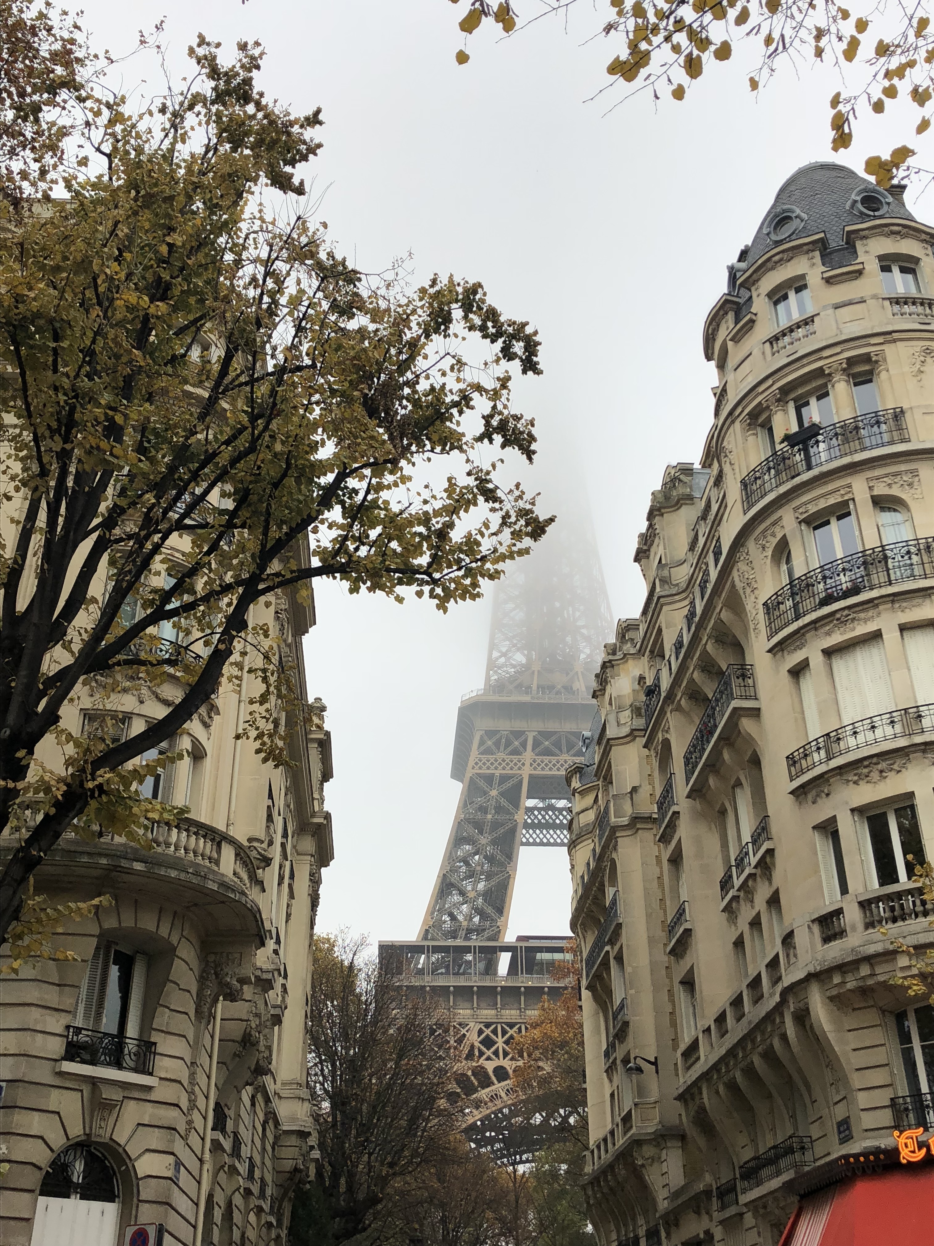 La Nomadienne: A Digital Nomad In…